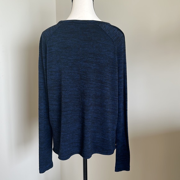Blue and black long sleeve top - Picture 2 of 3